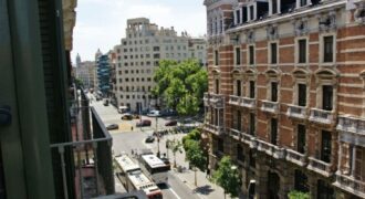 Piso alto en la dreta del Eixample