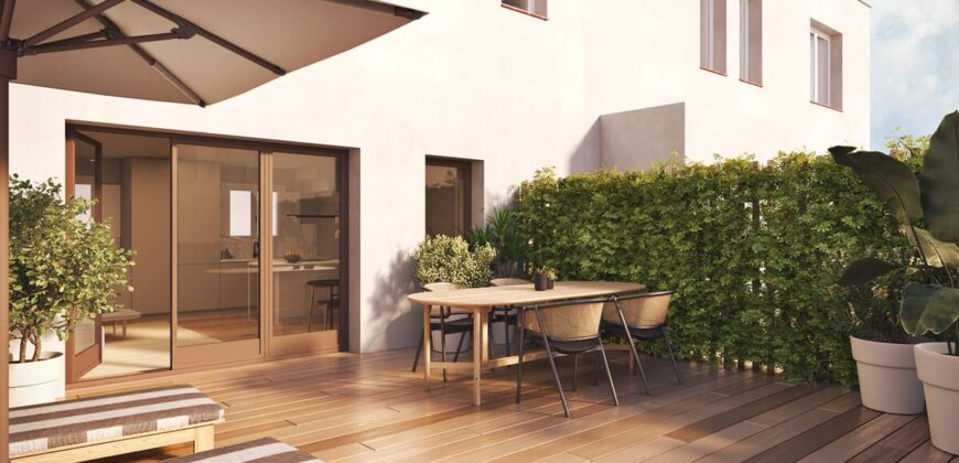 ÁTICO DE OBRA NUEVA con preciosa terraza a nivel en Ronda Sant Antoni. (Ático 2)