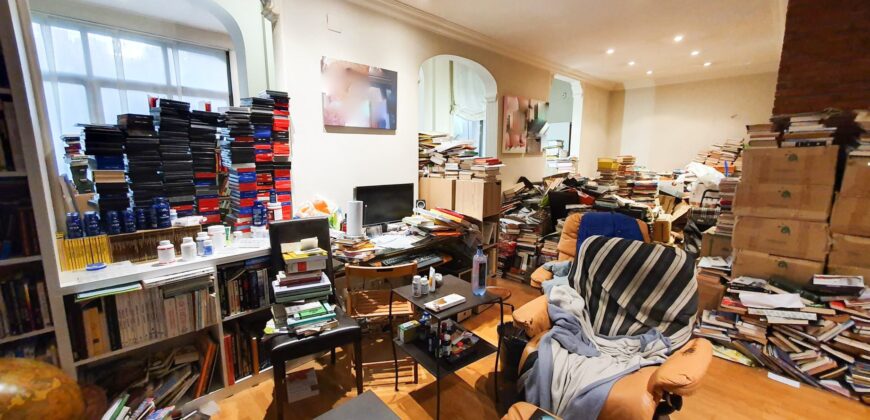 Exclusiva planta principal con jardín privado en Eixample Derecho