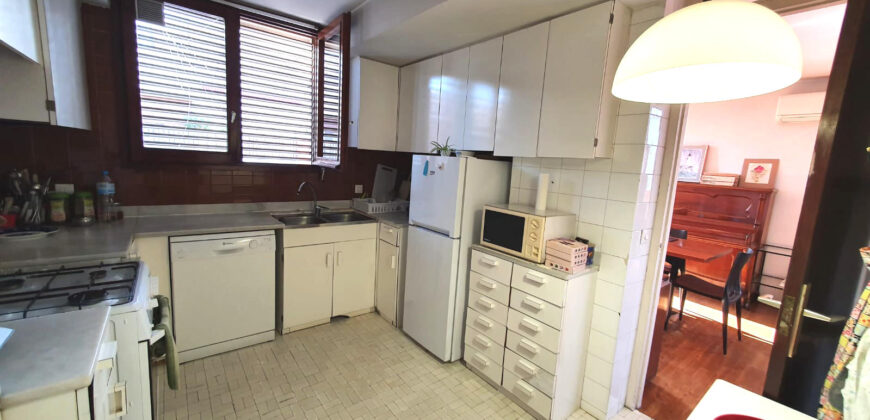 Espectacular ÀTIC a 3 vents amb 130m2 de terrasses a prop de Plaça Joanic