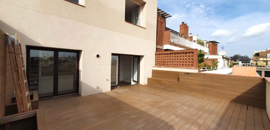NEW BUILD PENTHOUSE with beautiful terrace on the same level in Ronda Sant Antoni (Penthouse 1)