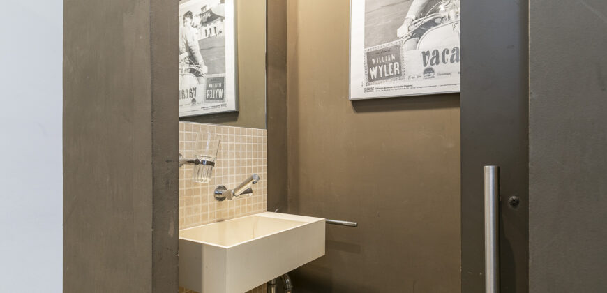 Coqueto piso de diseño con bonitas vistas de la Sagrada Familia. OPORTUNIDAD