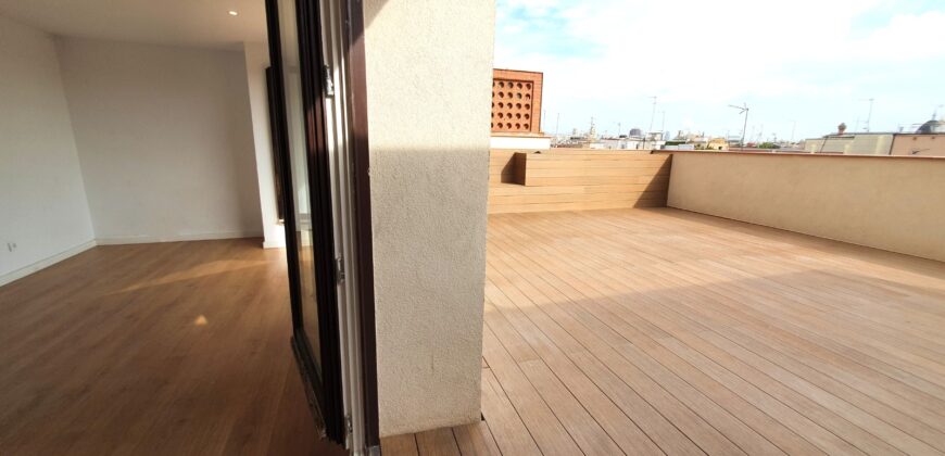 NEW BUILD PENTHOUSE with beautiful terrace on the same level in Ronda Sant Antoni (Penthouse 1)