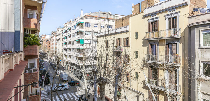 Piso amplio y luminoso junto TURÓ PARK y FRANCESC MACIÀ.