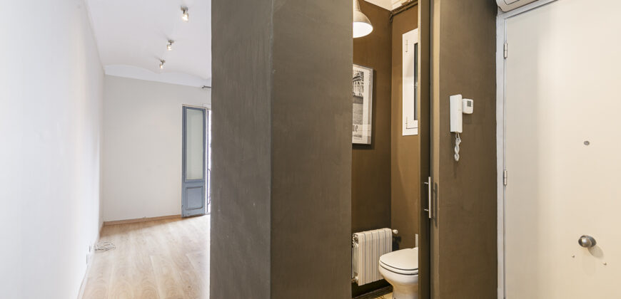 Coqueto piso de diseño con bonitas vistas de la Sagrada Familia. OPORTUNIDAD