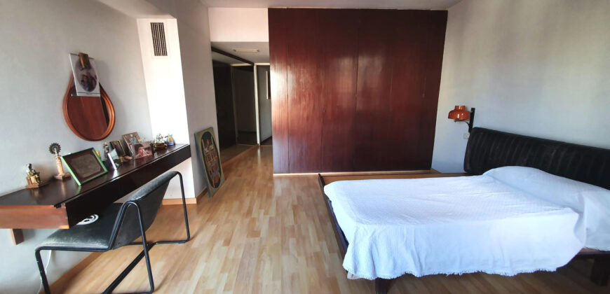 Espectacular ÀTIC a 3 vents amb 130m2 de terrasses a prop de Plaça Joanic