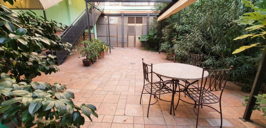 Exclusiva planta principal con jardín privado en Eixample Derecho