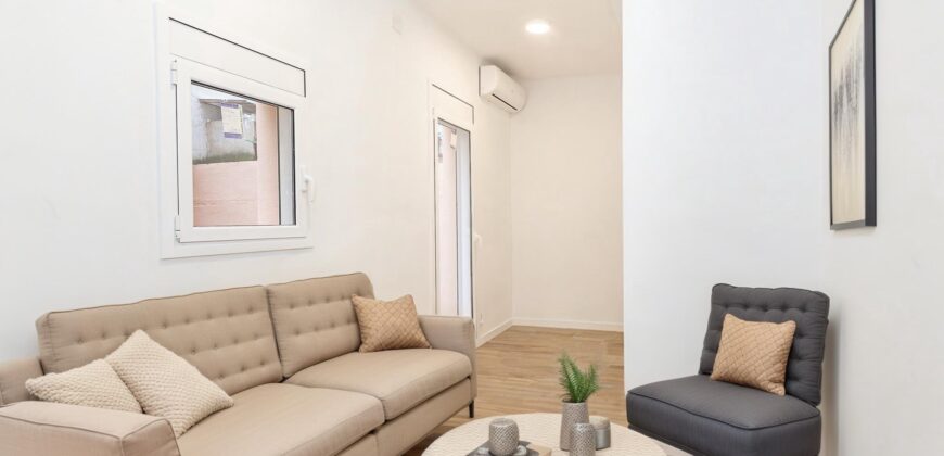 Premises, adapted to housing located on the ground floor with direct access to the YARD.