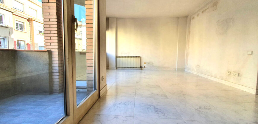 Piso amplio y luminoso junto TURÓ PARK y FRANCESC MACIÀ.