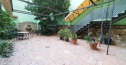 Exclusiva planta principal con jardín privado en Eixample Derecho