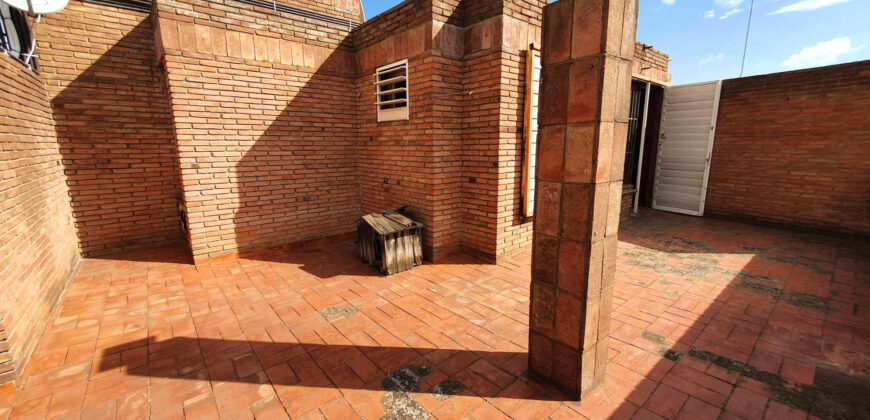 Espectacular ÀTIC a 3 vents amb 130m2 de terrasses a prop de Plaça Joanic