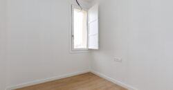 ÁTICO DE OBRA NUEVA con preciosa terraza a nivel en Ronda Sant Antoni. (Ático 2)