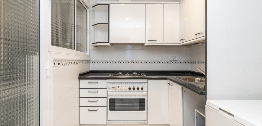 Piso amplio y luminoso junto TURÓ PARK y FRANCESC MACIÀ.