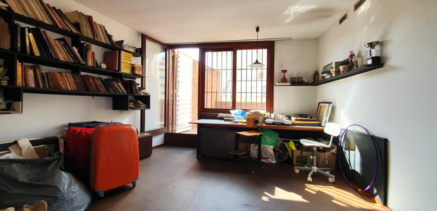 Espectacular ÀTIC a 3 vents amb 130m2 de terrasses a prop de Plaça Joanic