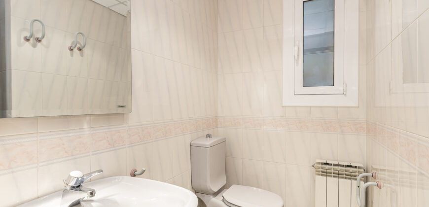 Piso amplio y luminoso junto TURÓ PARK y FRANCESC MACIÀ.