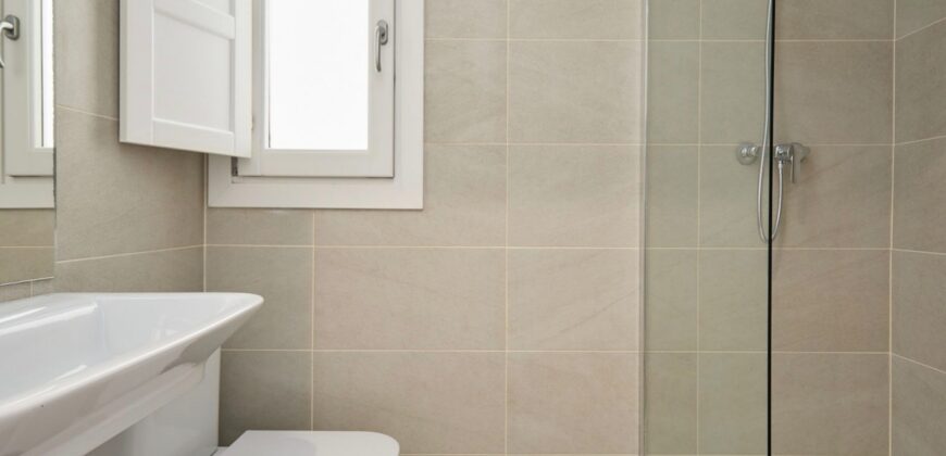 NEW BUILD PENTHOUSE with beautiful terrace on the same level in Ronda Sant Antoni (Penthouse 1)