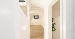 Premises, adapted to housing located on the ground floor with direct access to the YARD.