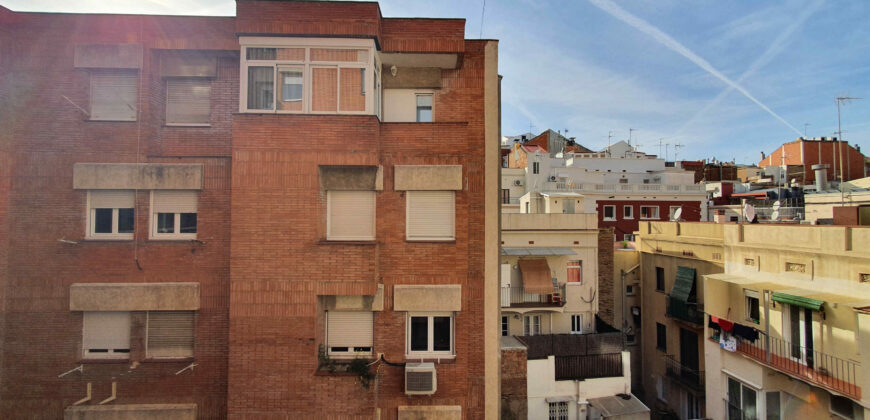 Piso amplio y luminoso junto TURÓ PARK y FRANCESC MACIÀ.