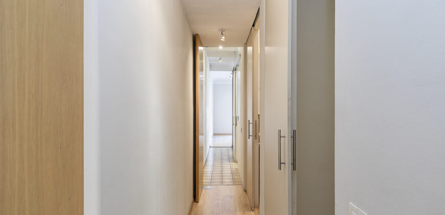 Coqueto piso de diseño con bonitas vistas de la Sagrada Familia. OPORTUNIDAD