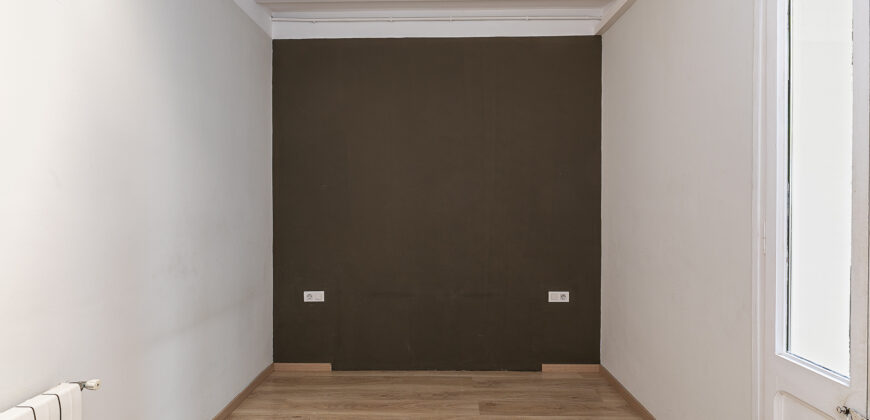 Coqueto piso de diseño con bonitas vistas de la Sagrada Familia. OPORTUNIDAD