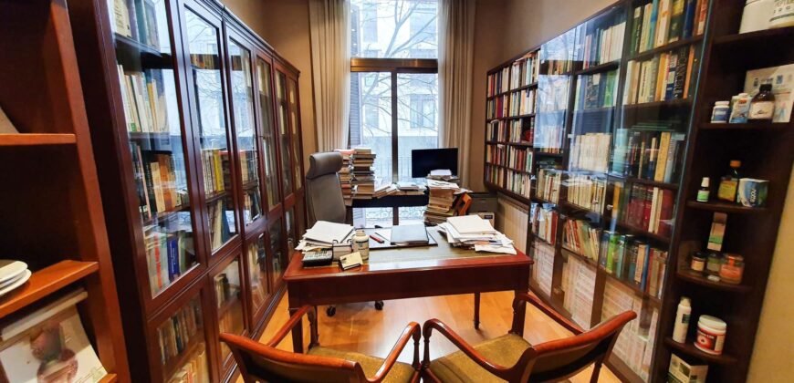 Exclusiva planta principal con jardín privado en Eixample Derecho