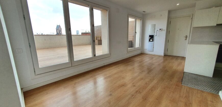 NEW BUILD PENTHOUSE with beautiful terrace on the same level in Ronda Sant Antoni (Penthouse 1)