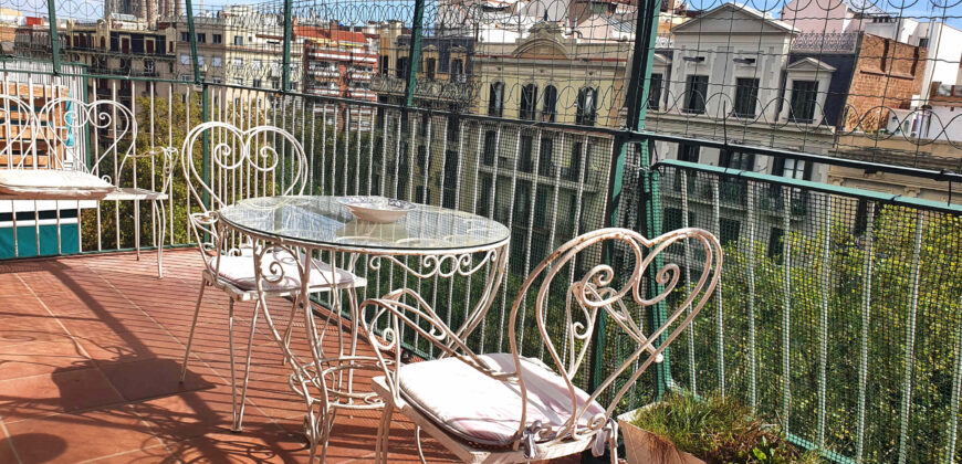 PENÚLTIMA planta con VISTAS y TERRAZAS en Passeig San Joan