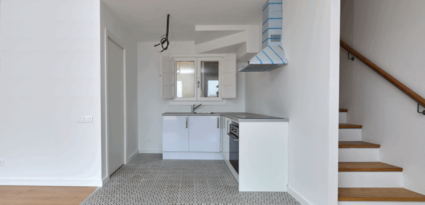 ÁTICO DE OBRA NUEVA con preciosa terraza a nivel en Ronda Sant Antoni. (Ático 2)