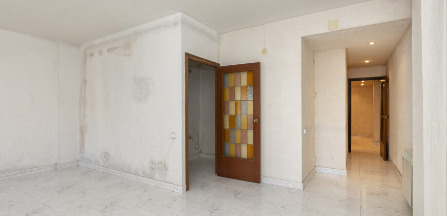 Piso amplio y luminoso junto TURÓ PARK y FRANCESC MACIÀ.