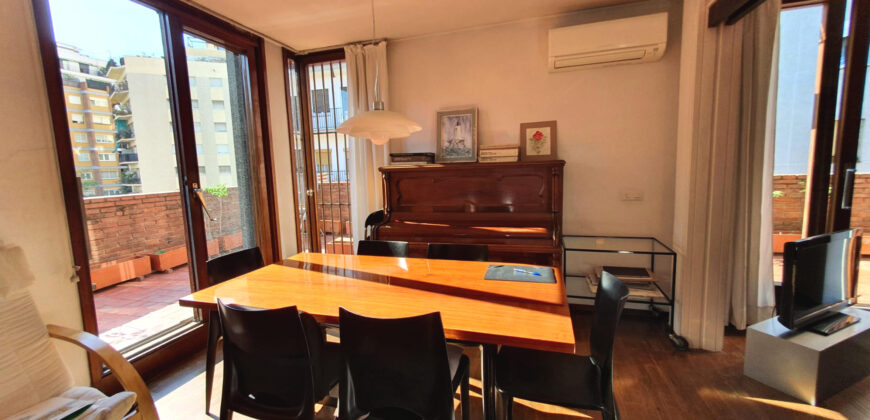 Espectacular ÀTIC a 3 vents amb 130m2 de terrasses a prop de Plaça Joanic