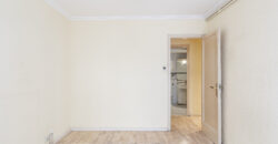 Amplia y SOLEADA vivienda con TERRAZA situada junto al distrito de Sarrià-Sant Gervasi y Casa Vicens Gaudí.